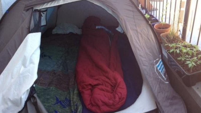 Общество: Жилье в Берлине: €260 в месяц за палатку на чужом балконе