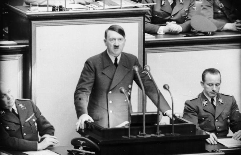 Общество: Французские ученые поставили точку в спорах о судьбе Адольфа Гитлера