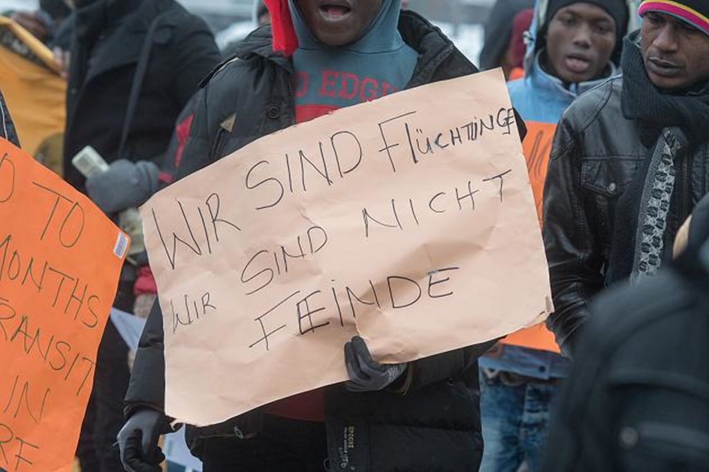 Общество: Беженцы приезжают в Германию за бесплатным медицинским обслуживанием