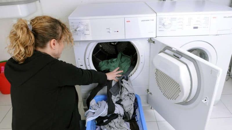 Домашние хитрости: Как удалить неприятный запах из стиральной машины: простые советы