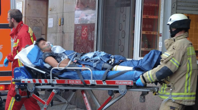 Происшествия: Ножевое нападение на ж/д станции в Берлине: двое пострадавших, преступник в бегах (обновлено)