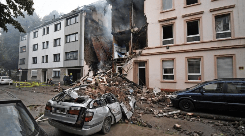 Происшествия: Вупперталь: в жилом доме прогремел взрыв, есть пострадавшие