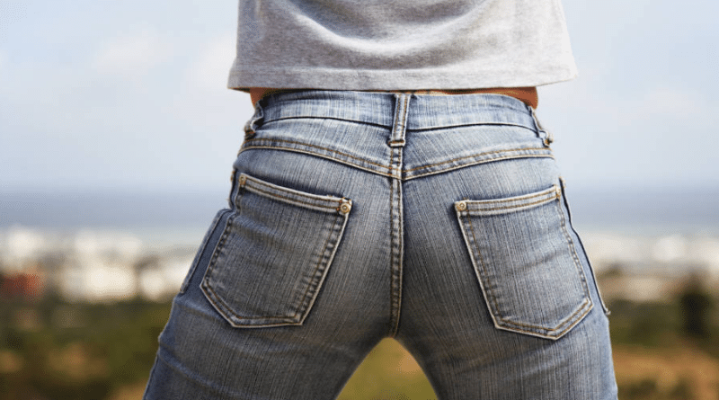 Общество: Как появились маленький карман и заклепки на джинсах?