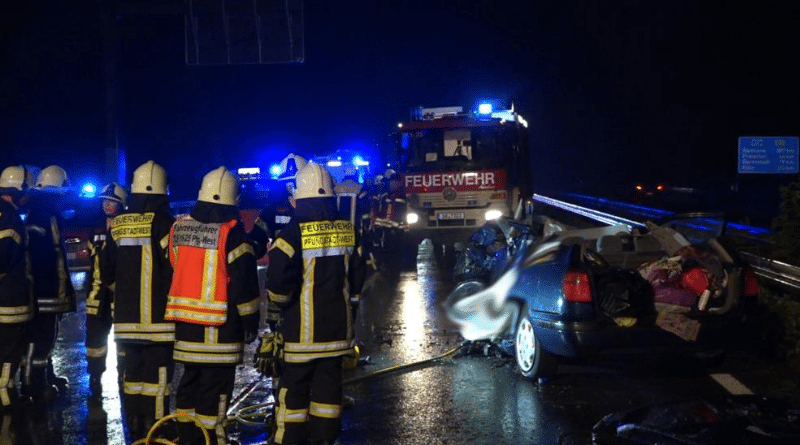 Происшествия: Непогода в Германии: один погибший, 10 ДТП, сотни вызовов спасателей