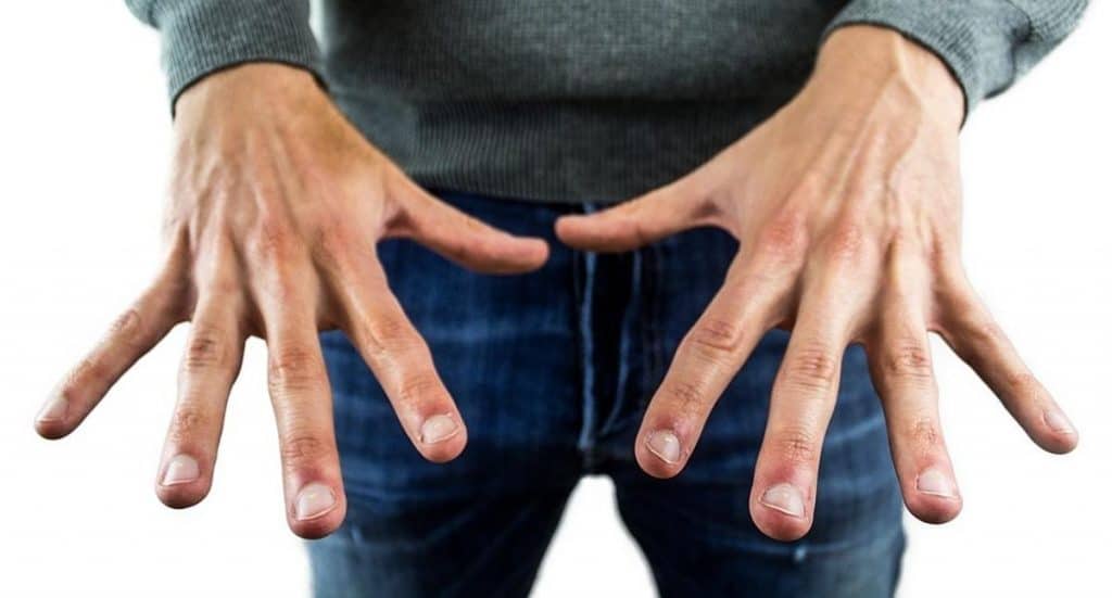 Здоровье: Белые точки на ногтях: что они означают?