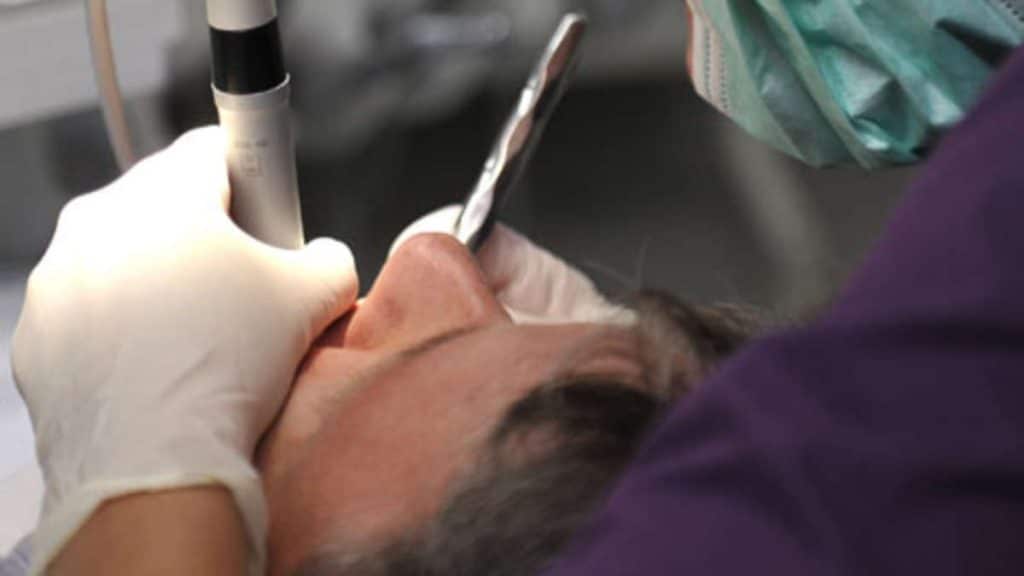 Общество: Никакой дезинфекции инструментов: ассистент стоматолога сделал шокирующее признание