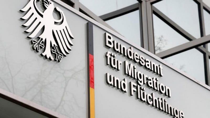 Происшествия: В Германии неизвестные выдают себя за сотрудников BAMF