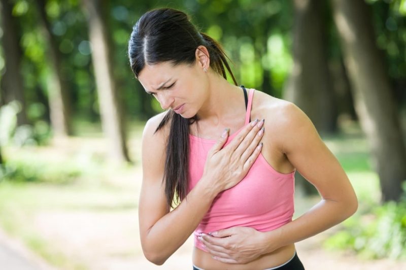 Здоровье: Инфаркт у женщин: эти симптомы появляются за несколько месяцев до приступа