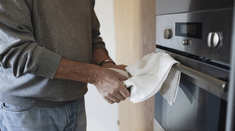 Общество: Скрытая опасность на вашей кухне: полотенце может стать причиной серьезной болезни