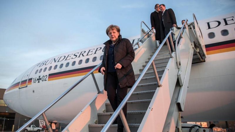 Политика: Она возвращается: Меркель ожидает непростая осень