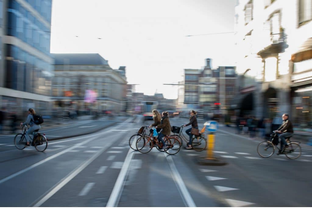 Общество: Активисты озабочены положением немецких велосипедистов и пешеходов