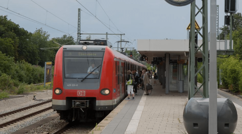 Общество: Компания Deutsche Bahn вынудила 5 млн клиентов платить на 20% больше