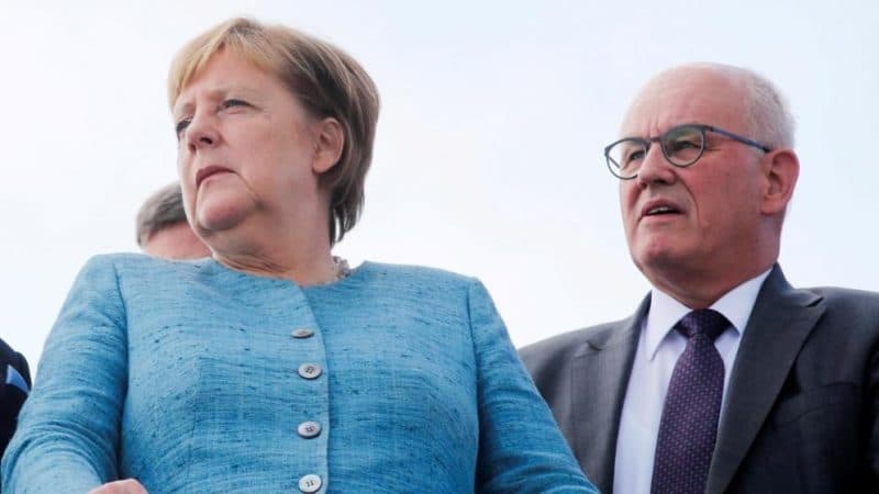 Политика: Союз сделал выбор не в пользу Меркель: что это значит?