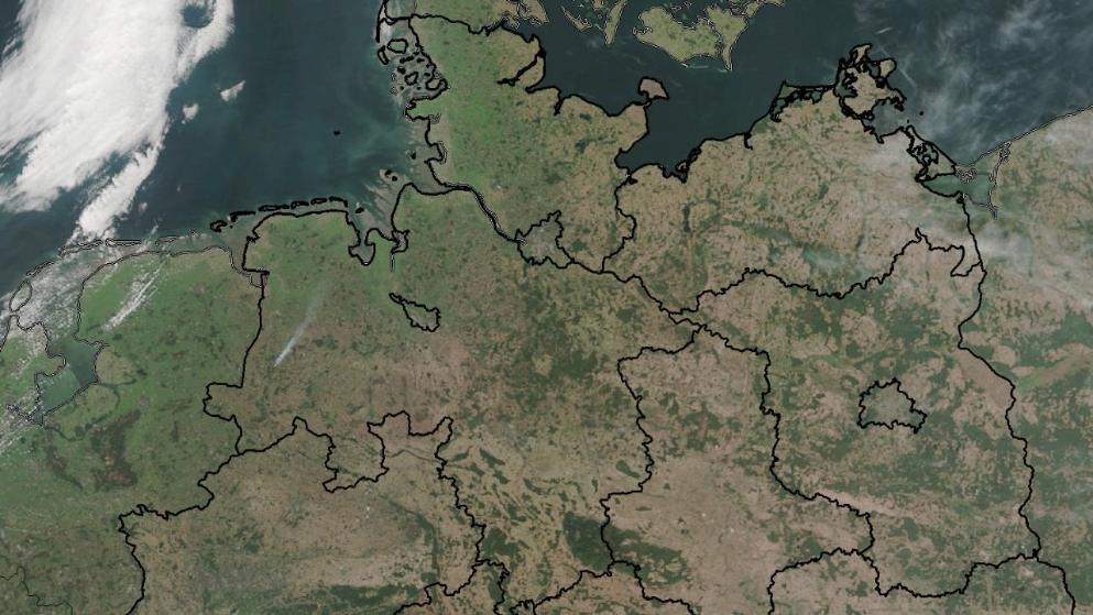 Происшествия: Бундесвер стал виновником масштабного пожара: облако дыма видно даже из космоса рис 2