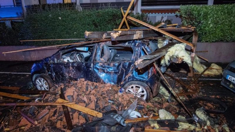 Происшествия: Обрушившийся на Германию циклон «Фабьенн» забрал жизнь человека и нанес значительный ущерб