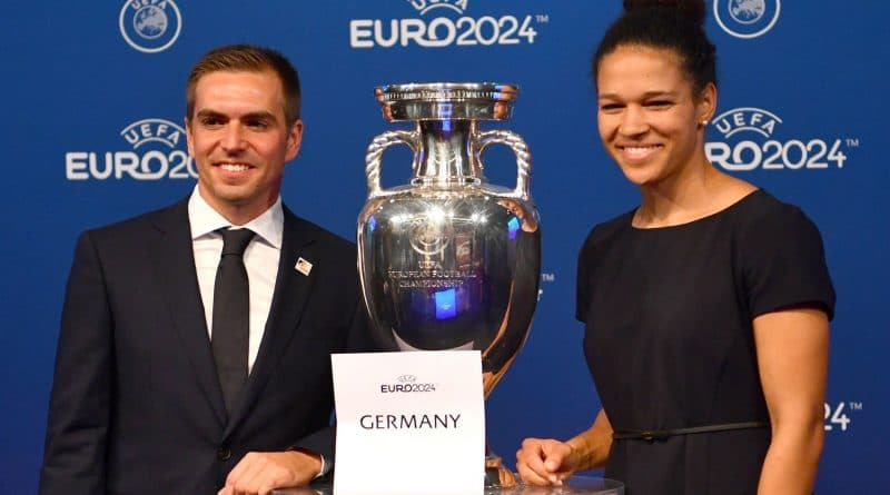 Спорт: Германия выиграла право проводить Евро-2024
