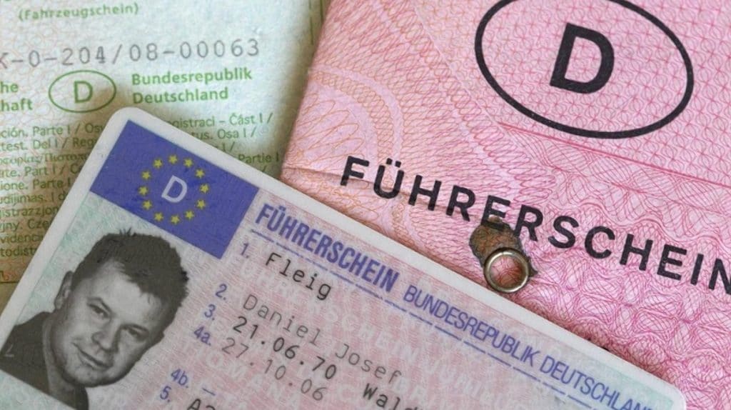 Закон и право: Срок действия водительского удостоверения в Германии. Правовые нюансы