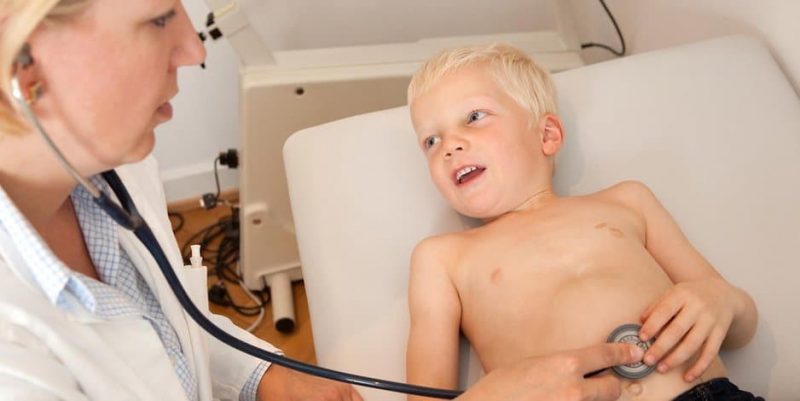 Здоровье: У ребенка болит живот: когда нужно обращаться к врачу