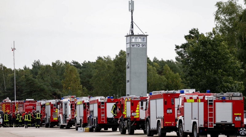 Происшествия: Торфяники в Нижней Саксонии продолжают гореть, борьбу с огнем ведут более 1200 пожарных