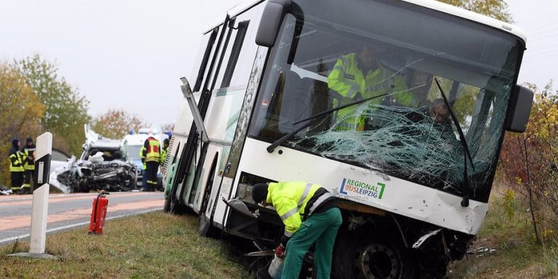 Происшествия: Школьный автобус попал в аварию: травмированы водитель и несколько учеников