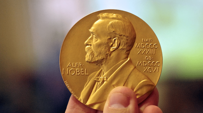Общество: Нобелевская медаль: как ее можно потерять?