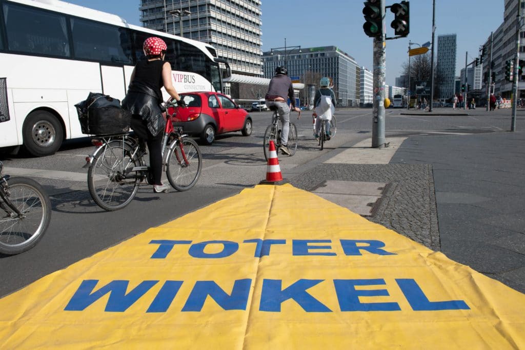 Технологии: В Нижней Саксонии испытывается система для спасения велосипедистов