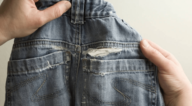 Домашние хитрости: Благодаря этому простому трюку ваши джинсы больше не будут протираться