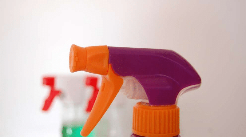 Домашние хитрости: Сэкономьте на бытовой химии: эти три домашние средства заменят вам все чистящие