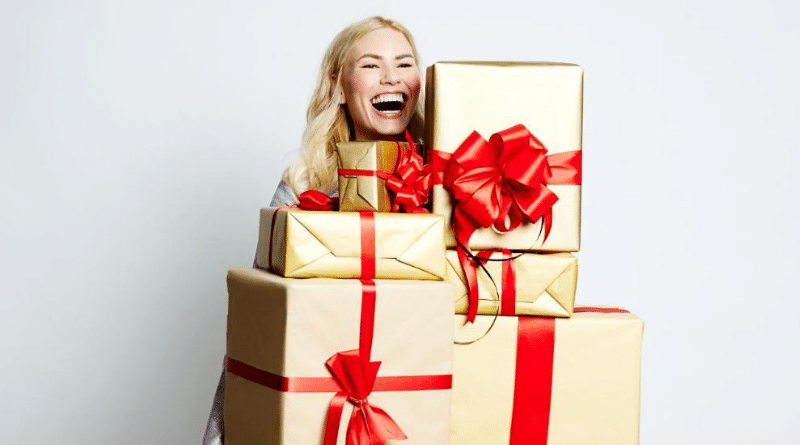 Полезные советы: Какие рождественские подарки нужно покупать уже сейчас, чтобы не переплачивать?