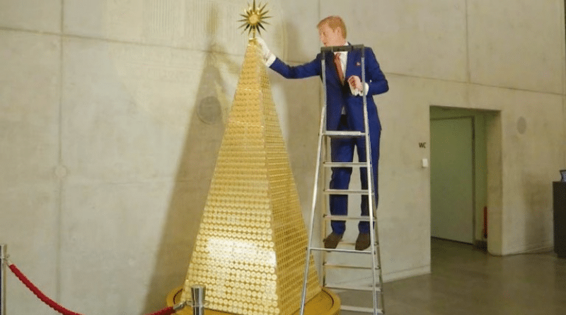 Общество: Самая дорогая рождественская елка Европы находится в Мюнхене