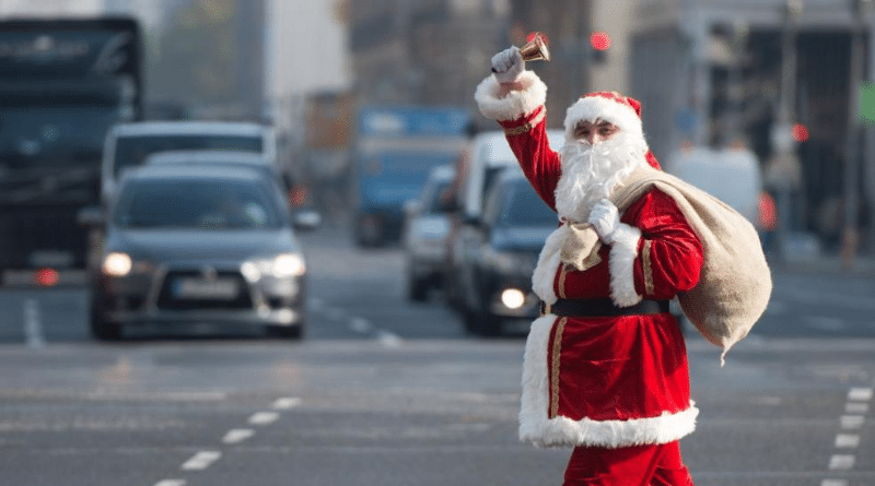 Деньги: Сколько стоят услуги Санта-Клауса в канун Рождества?