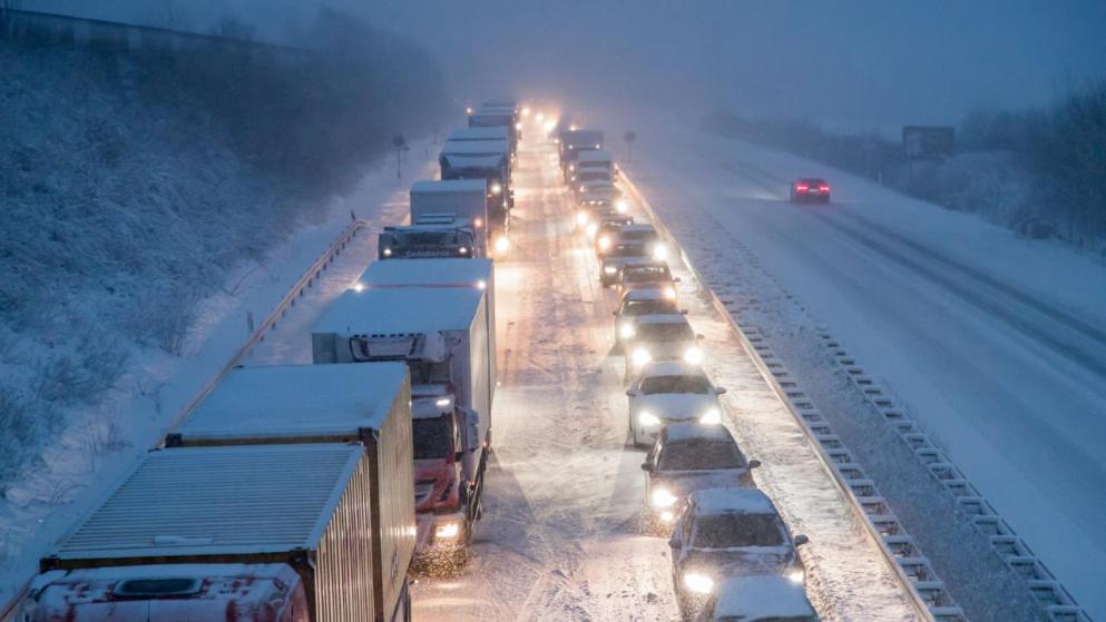 Погода: Германия в снегу: на юге выпала месячная норма снега