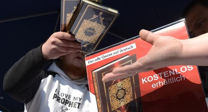 Общество: В Германии появилась служба, которая поможет предотвратить радикализацию ислама