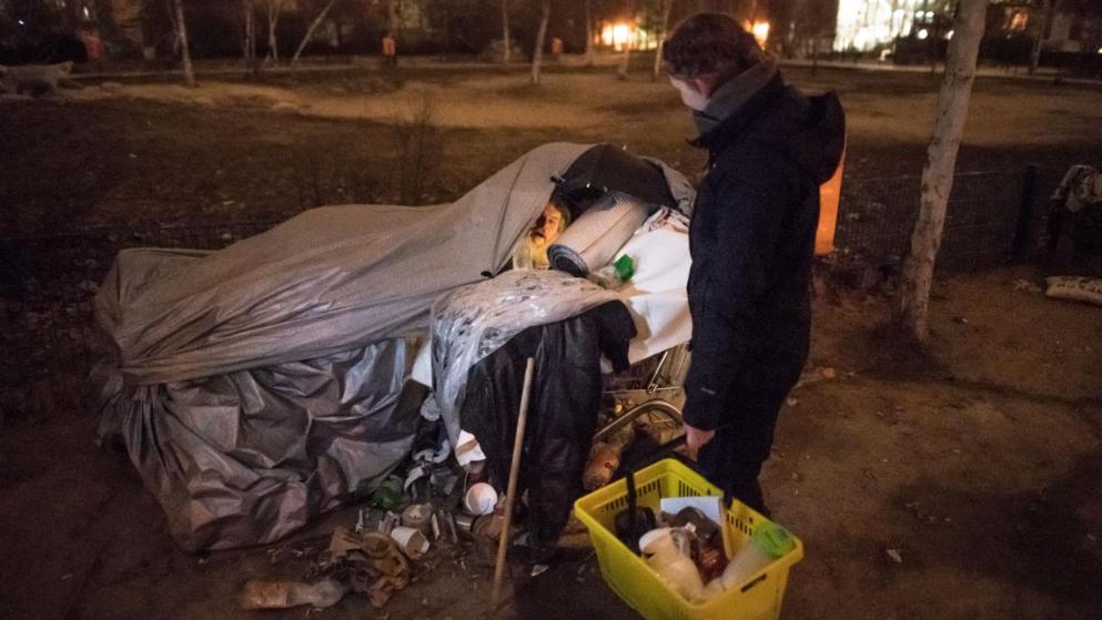Общество: Ночь с героями: как в Берлине спасают бездомных от холодной смерти рис 2