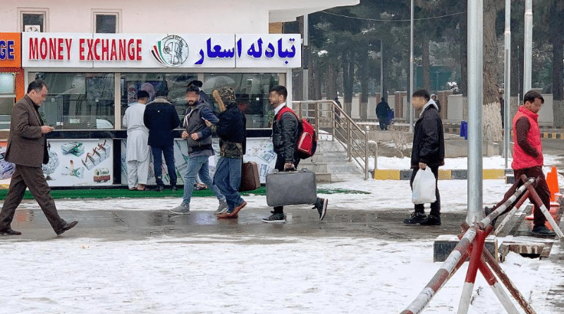 Общество: В Кабул и обратно в Германию: в Афганистане отказались принимать беженца