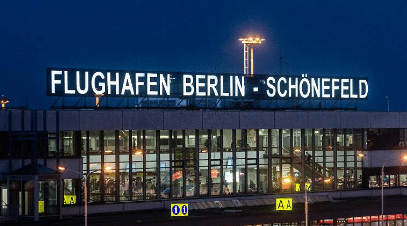 Общество: Забастовки в аэропортах Берлина повлекут отмену рейсов и опоздания