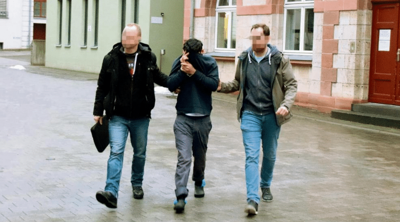 Происшествия: В Тюрингии нашли тело пенсионерки, в убийстве подозревают беженца-соседа