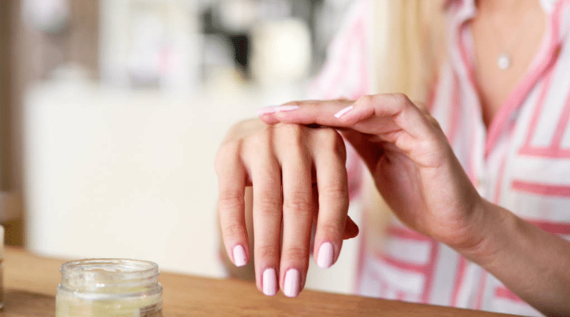 Здоровье: Экстремально сухая кожа рук зимой? Помогут пять простых действий