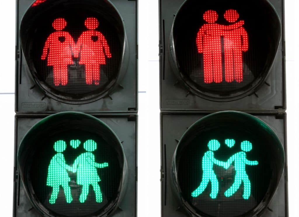 Общество: В Кельне появятся однополые светофоры