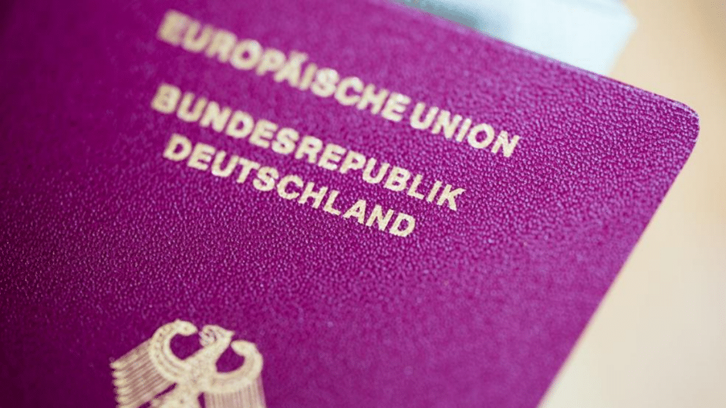 Закон и право: Немецкий паспорт с пеленок: когда дают гражданство по факту рождения в Германии