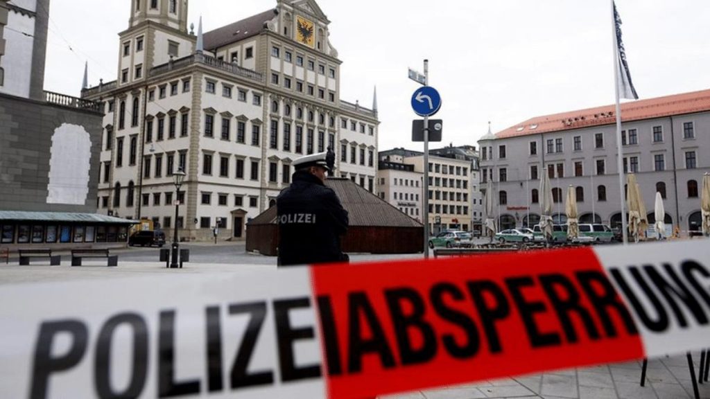 Происшествия: Ратуши шести немецких городов эвакуированы в связи с минированием