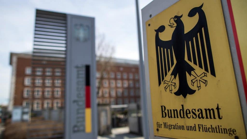 Общество: Абсурдность немецкой миграционной системы: вместо депортации – повторное прошение об убежище