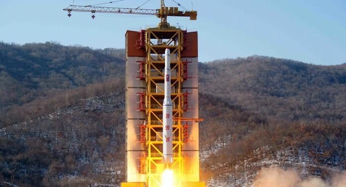Отовсюду обо всем: Северная Корея начала отстраивать ядерный полигон