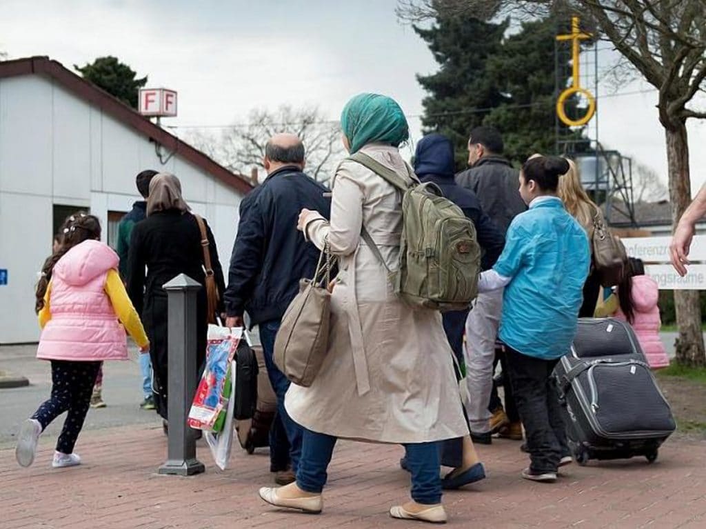 Общество: Что думают о беженцах и миграции граждане Германии?