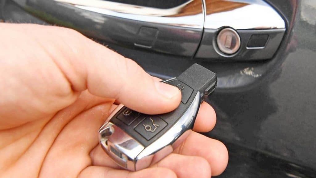 Технологии: Зачем на ночь класть ключи от автомобиля в микроволновку