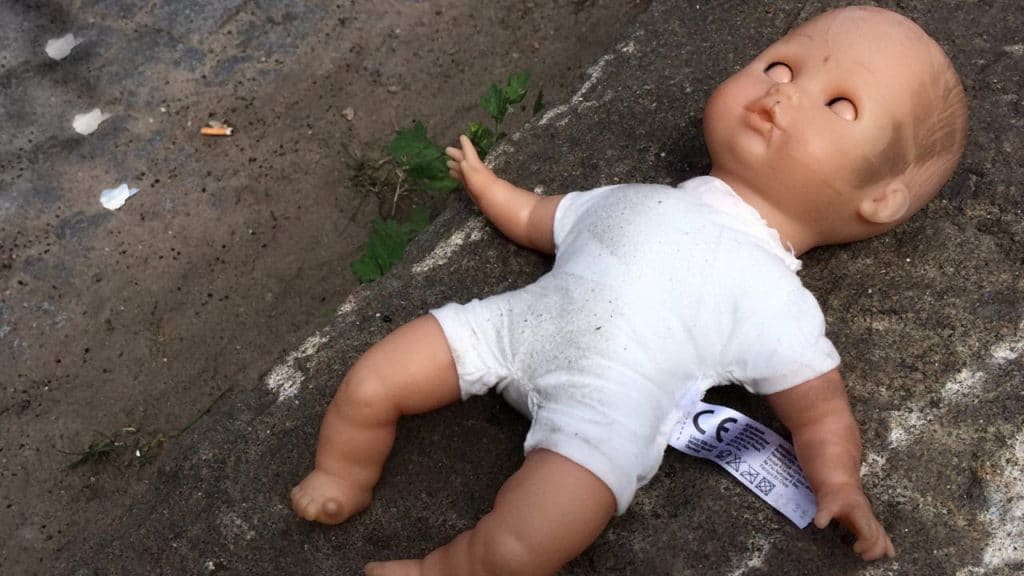 Происшествия: В Баварии мать избила куклой чужого ребенка