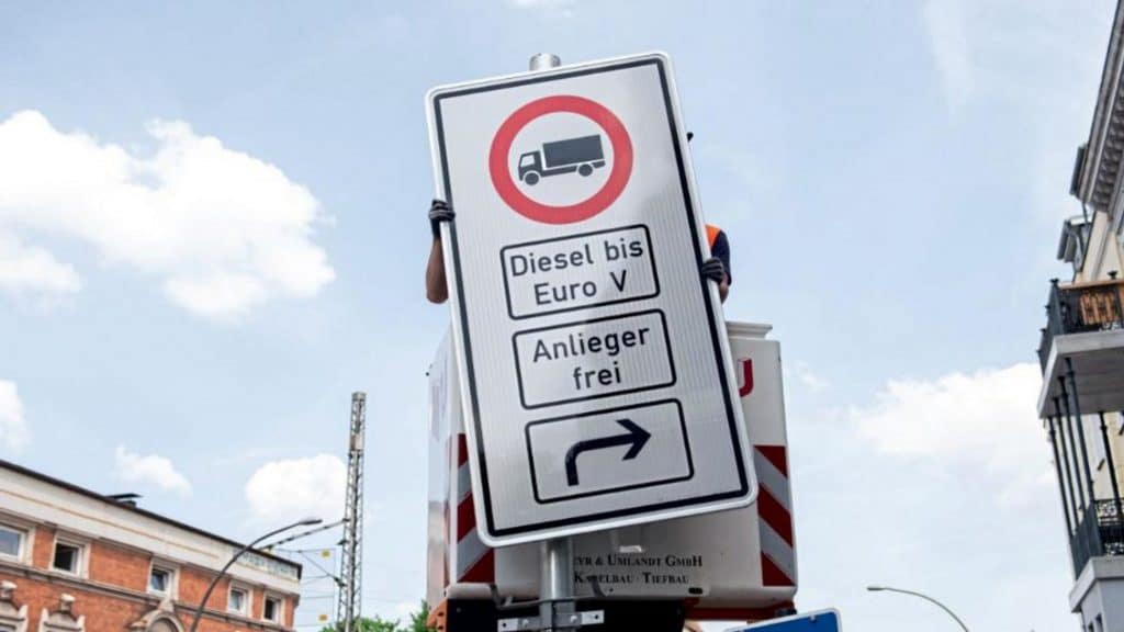 Общество: Поправки к дизельному запрету и европейские выборы: что ожидает немецких потребителей в мае