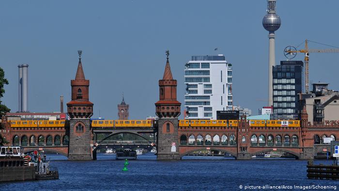 Галерея: Топ-10: Самые красивые мосты в Европе и Германии рис 7