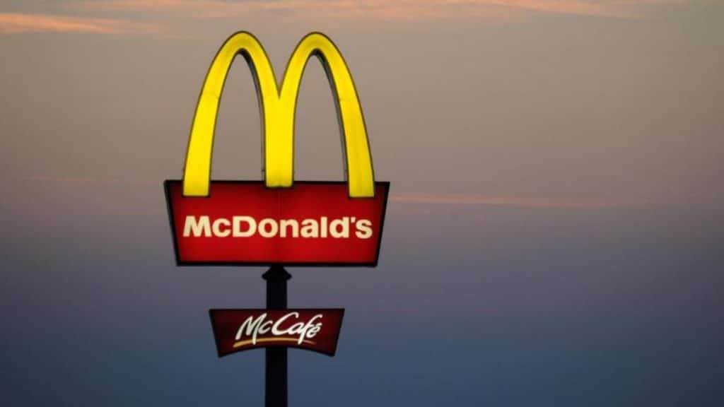 Общество: В немецких филиалах McDonald’s можно будет купить веганский бургер