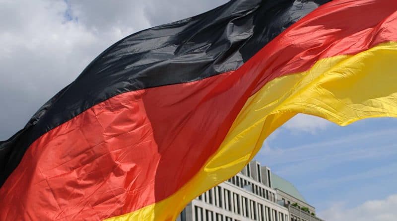 Общество: Эмиграция в Германию: мифы и реальность